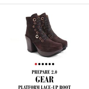 Discontinued Fluevog Gear 9.5 (worn twice)